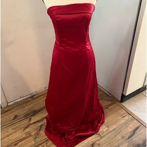 Red formal dress, junior’s.